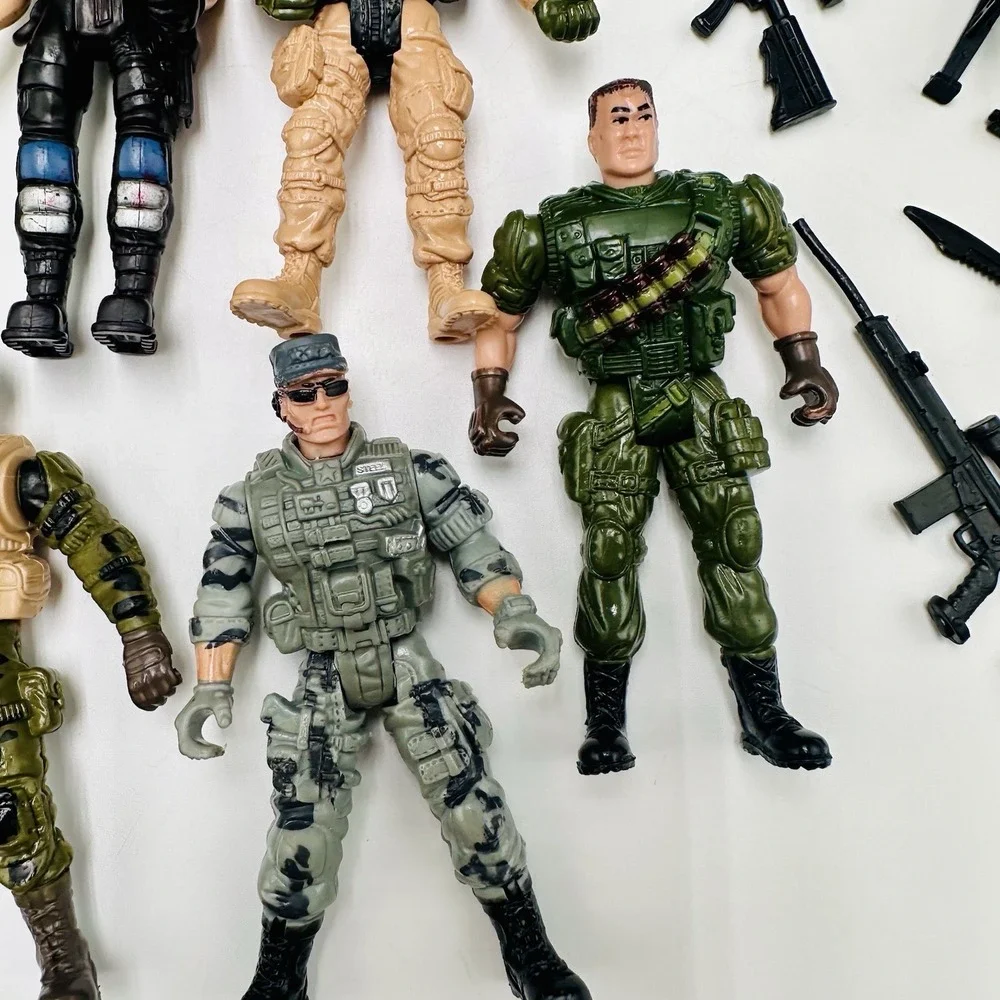 Chap Mei Military Action Adventure Lot of 13 Figures Soldier Mixed with Weapons